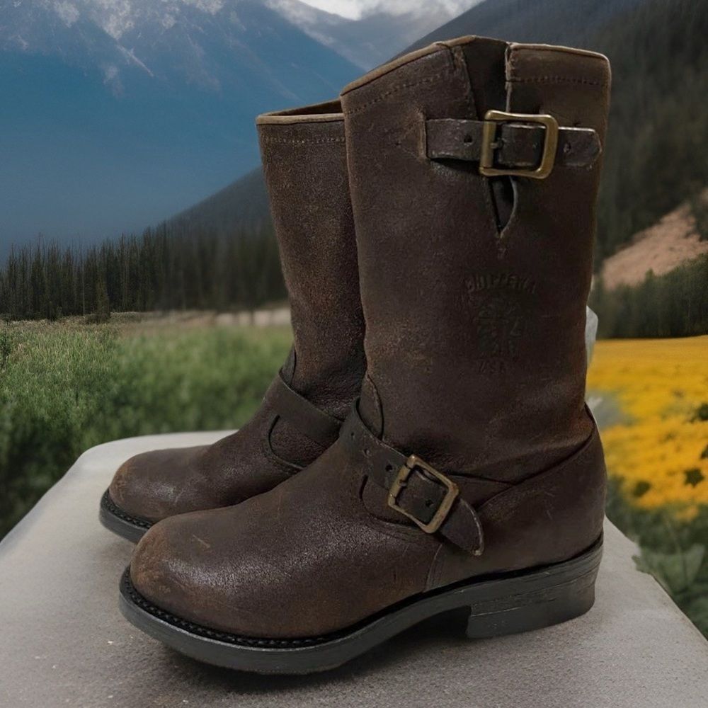 Chippewa Engineer Boots suede brown  Steel Toe Vibram soles Men’s 8.5 EE